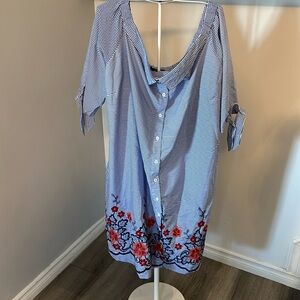 *Michel Studio size 26 sundress.  Embroidered with collar and toe sleeves